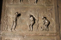 108-Adan+Eva-despues-de-Caida-puertas-de-bronce-Catedral-Hildesheim-1015
