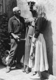 Picasso-with-Lady-with-key-sculpture-and-Sylvette